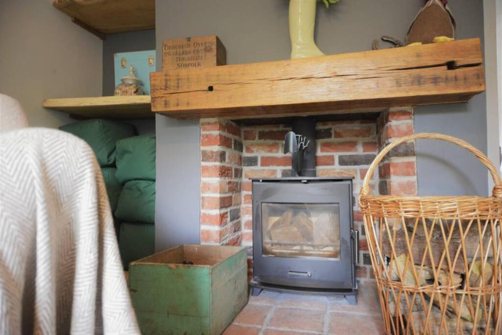 Saxthorpe Ramblers Retreatヴィラ エクステリア 写真