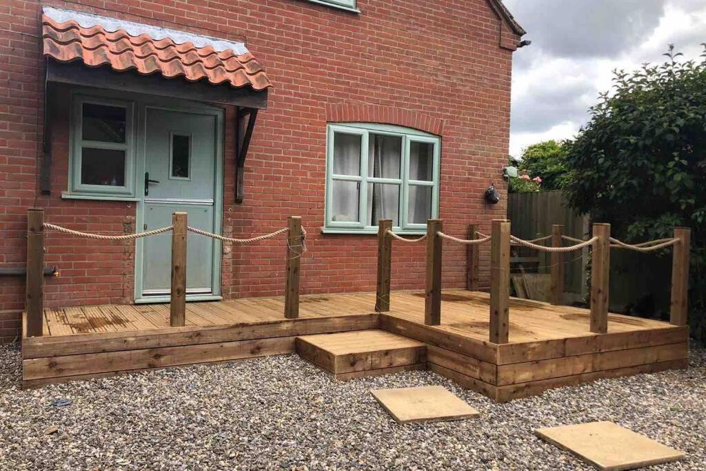 Saxthorpe Ramblers Retreatヴィラ エクステリア 写真