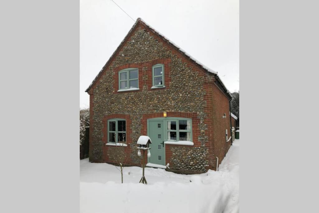 Saxthorpe Ramblers Retreatヴィラ エクステリア 写真
