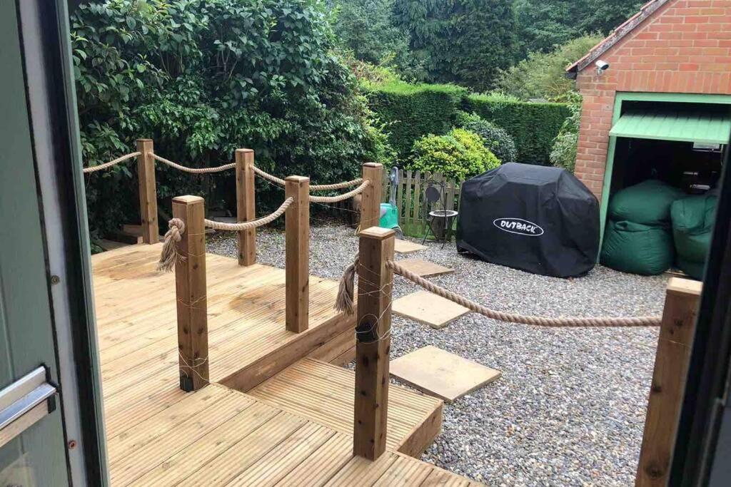 Saxthorpe Ramblers Retreatヴィラ エクステリア 写真